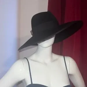?RARE - AUTHENTIC GUCCI MOON FELT FEDORA Gucci | Accessories | Rare Authentic Gucci Moon Felt Fedora  main image 2